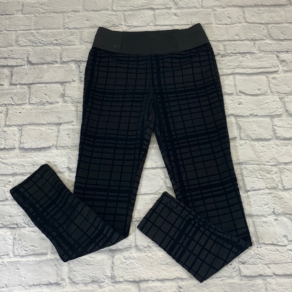 Maurice’s Textured Leggings Black Waist band Size Small Check design Stretchy - Picture 1 of 9